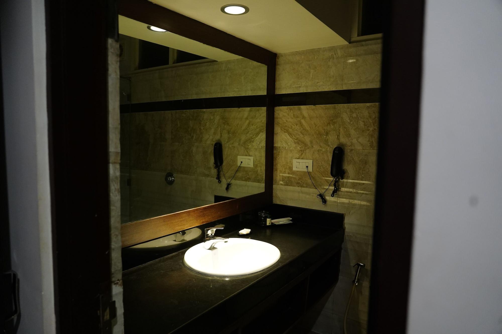 Regenta Resort Bhuj By Royal Orchid Hotels Limited Exterior foto