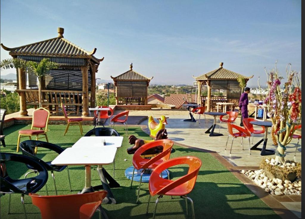 Regenta Resort Bhuj By Royal Orchid Hotels Limited Exterior foto